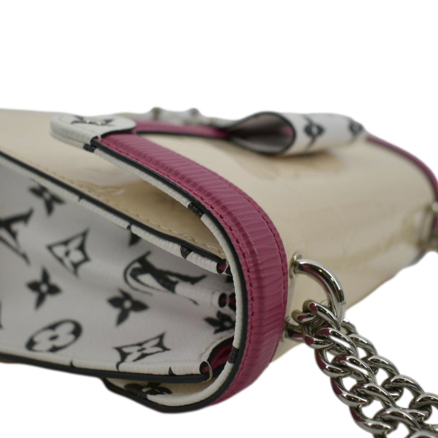LOUIS VUITTON Wynwood Monogram Vernis Leather Crossbody Bag Beige