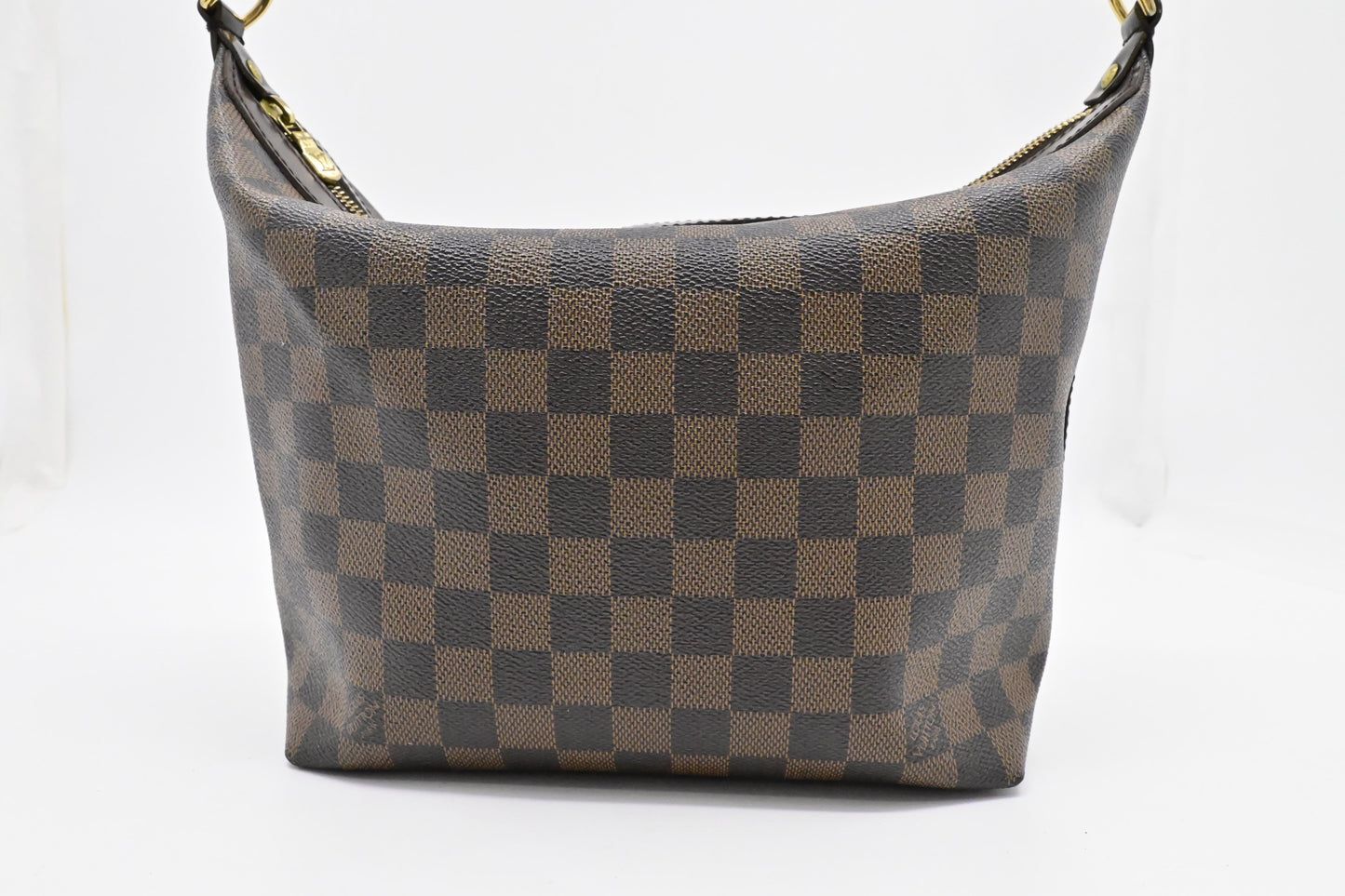 Louis Vuitton Ilovo MM in Damier Ebene Canvas