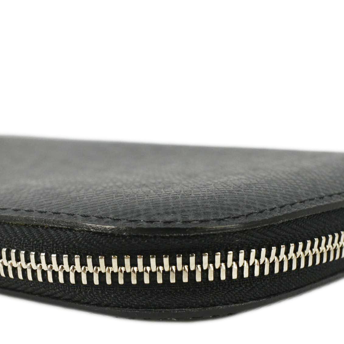 LOUIS VUITTON Ardoise Taiga Leather Atoll Travel Organizer Black