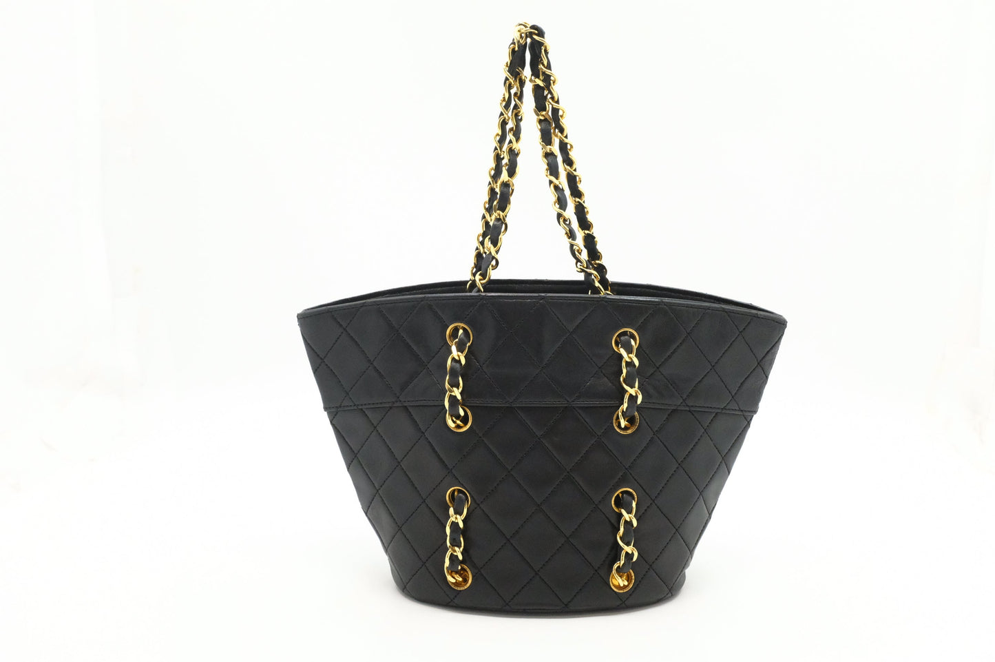 Chanel Handbag in Black MattelassÃ© Leather