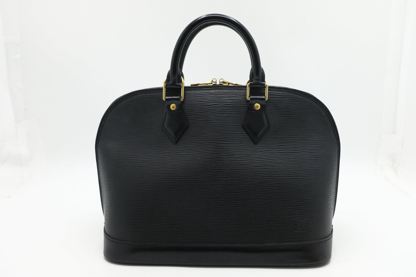 Louis Vuitton Alma PM in Black Epi Leather