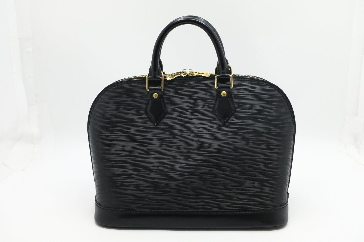 Louis Vuitton Alma PM in Black Epi Leather