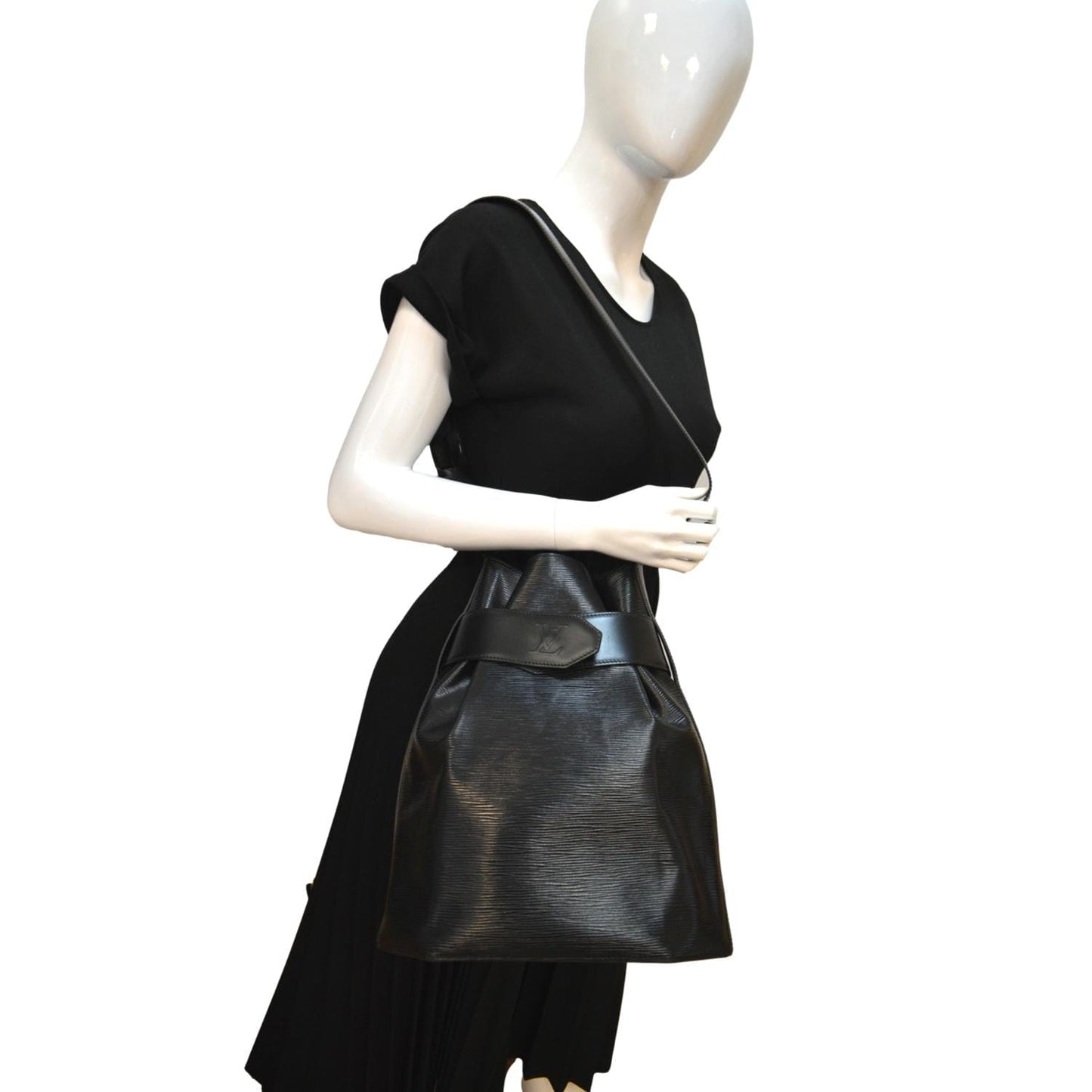 LOUIS VUITTON Sac D'Epaule PM Epi Leather Bucket Bag Black