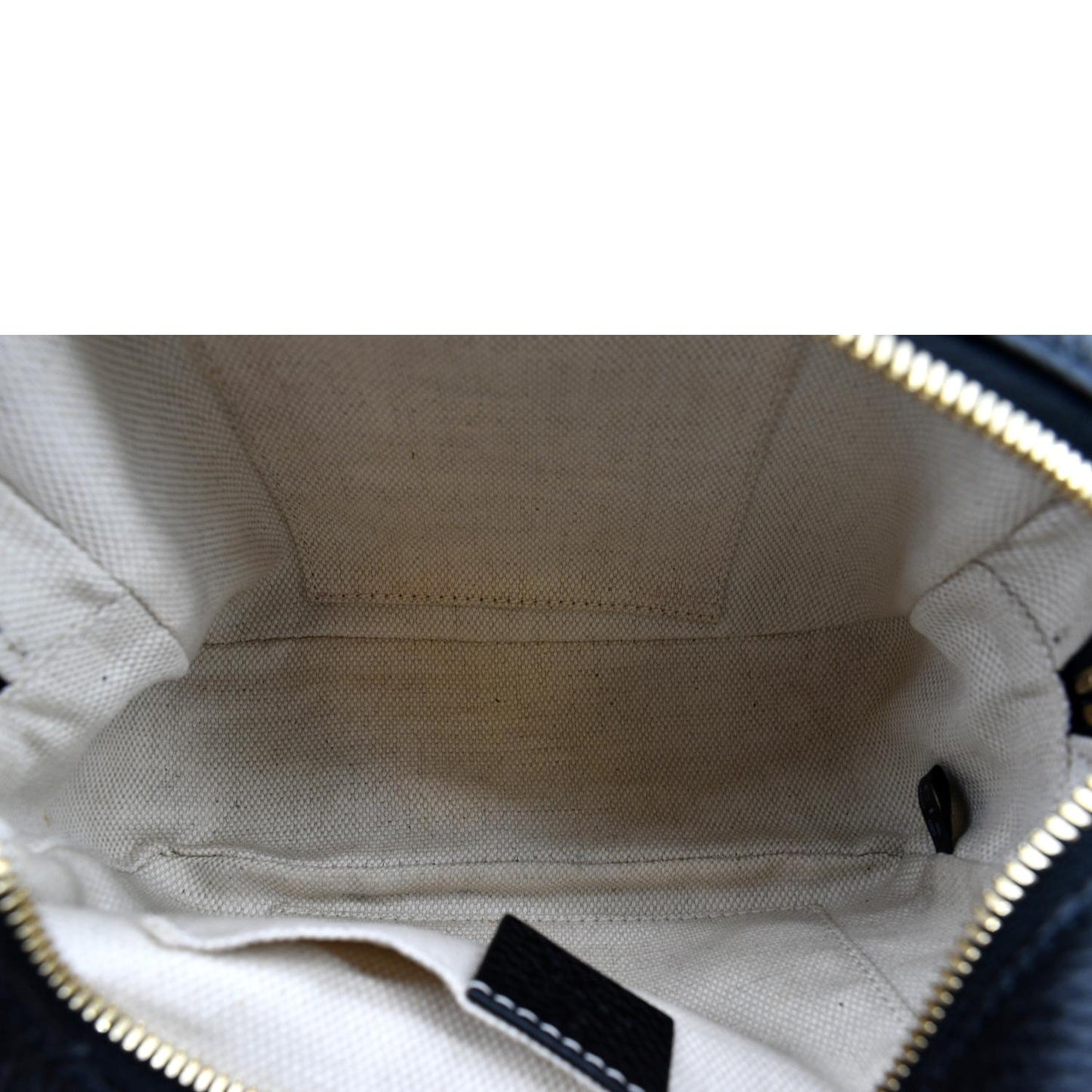 GUCCI Soho Disco Pebbled Leather Crossbody Bag Black 308364