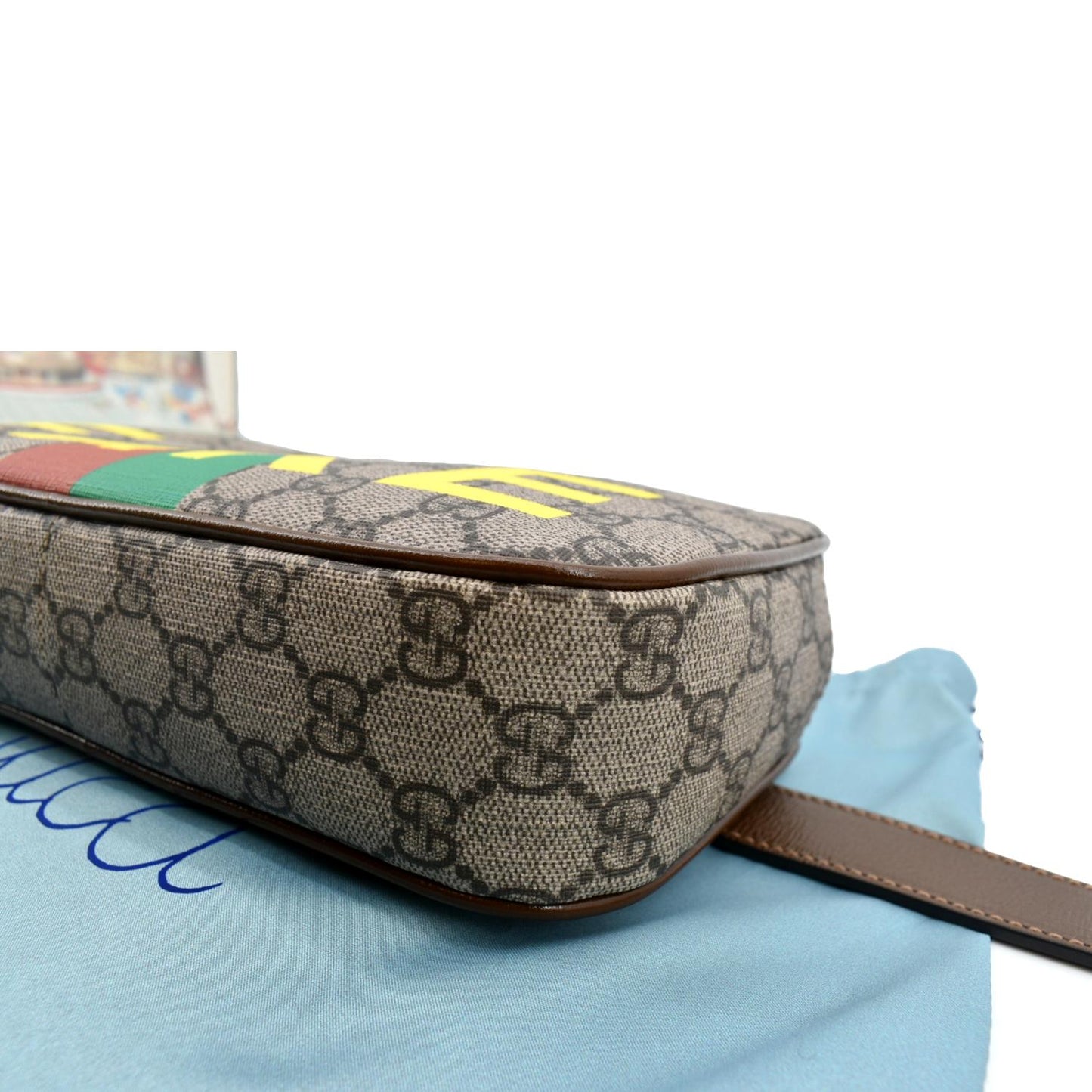 GUCCI Fake/Not GG Supreme Canvas Belt Bag Beige 602695