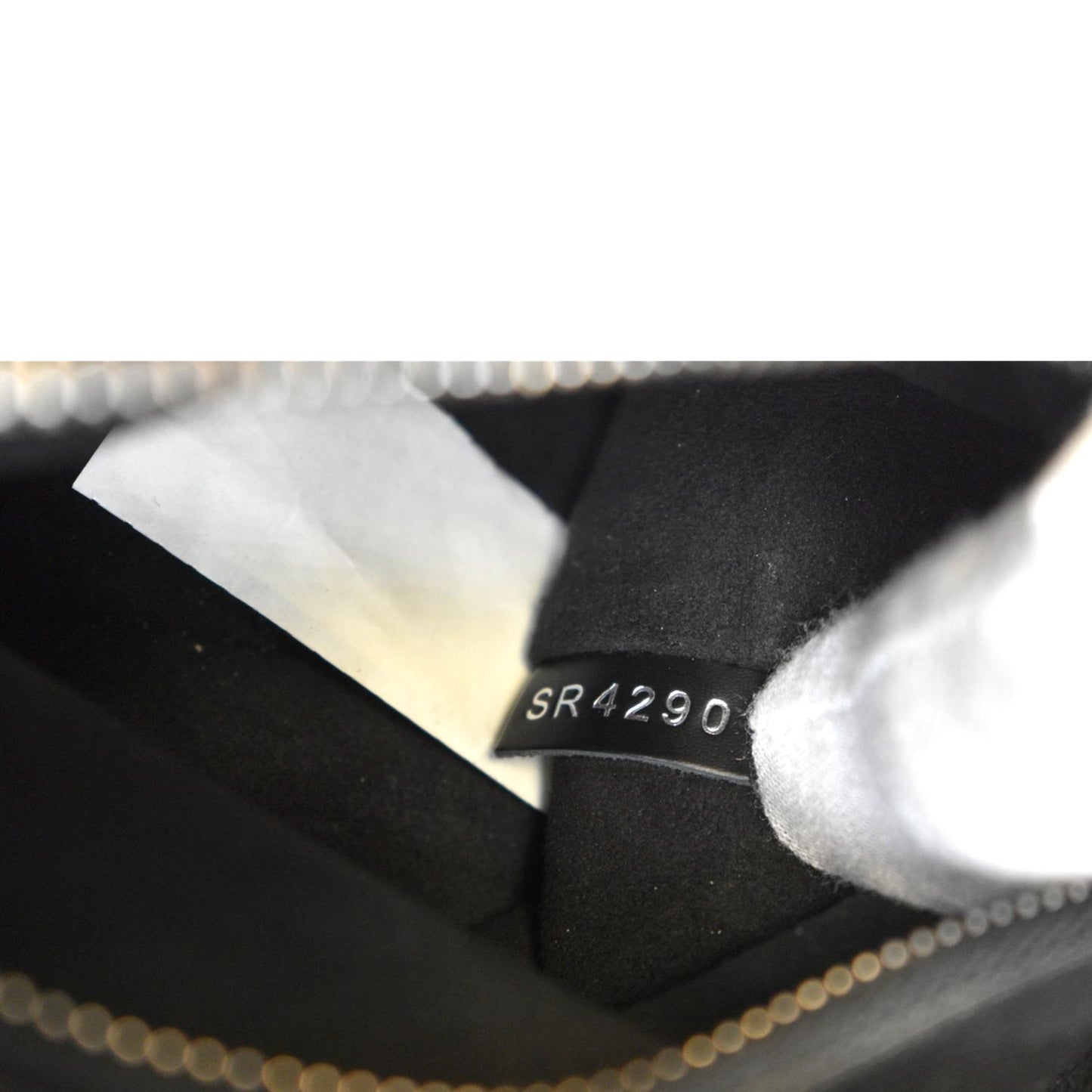 LOUIS VUITTON NeoNoe Epi Leather Shoulder Bag Black