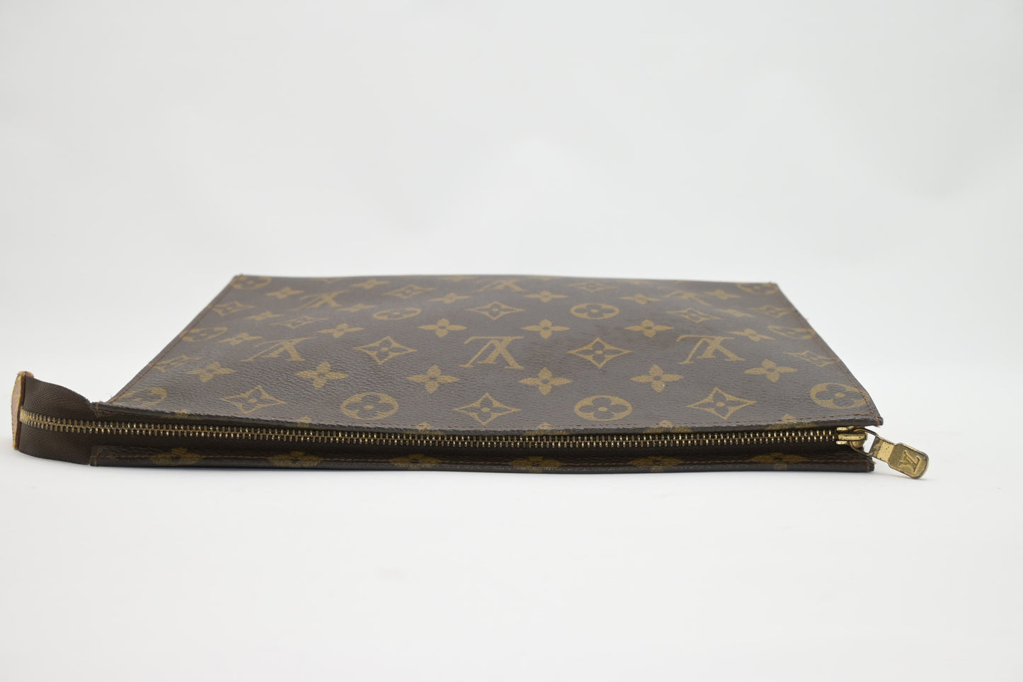 Louis Vuitton Toiletry 26 in Monogram Canvas