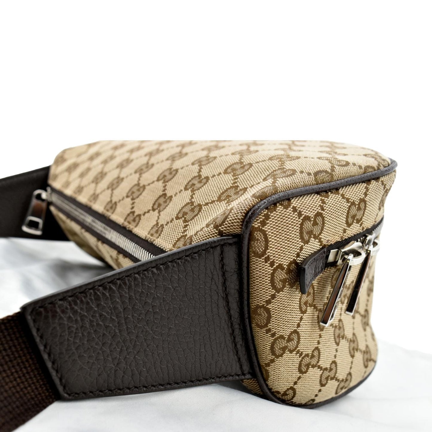 GUCCI Waist Pouch GG Canvas Belt Bag Beige 630915