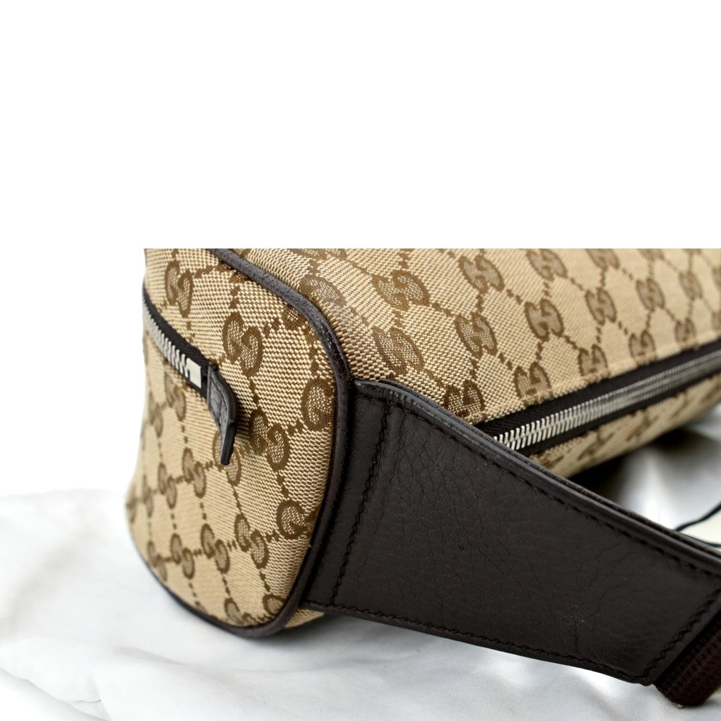 GUCCI Waist Pouch GG Canvas Belt Bag Beige 630915
