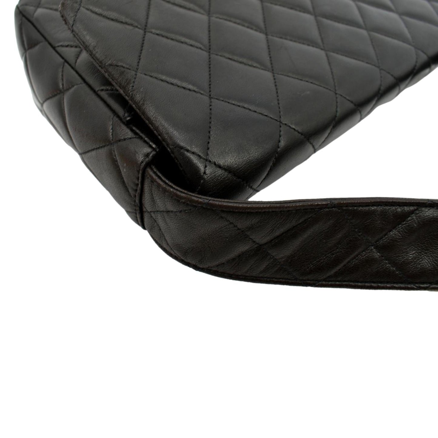 CHANEL Vintage Flap Quilted Leather Shoulder Bag Black