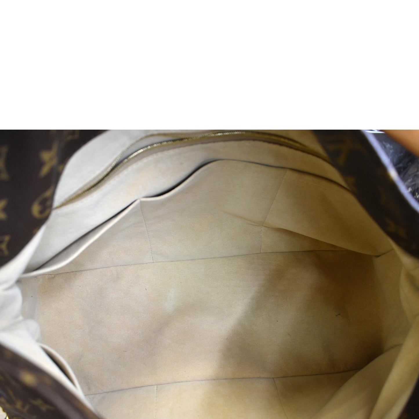 LOUIS VUITTON  Artsy MM Monogram Canvas Hobo Bag Brown
