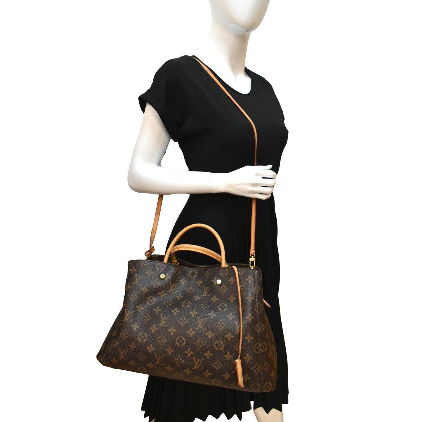 LOUIS VUITTON Montaigne GM Monogram Canvas Shoulder Bag Brown