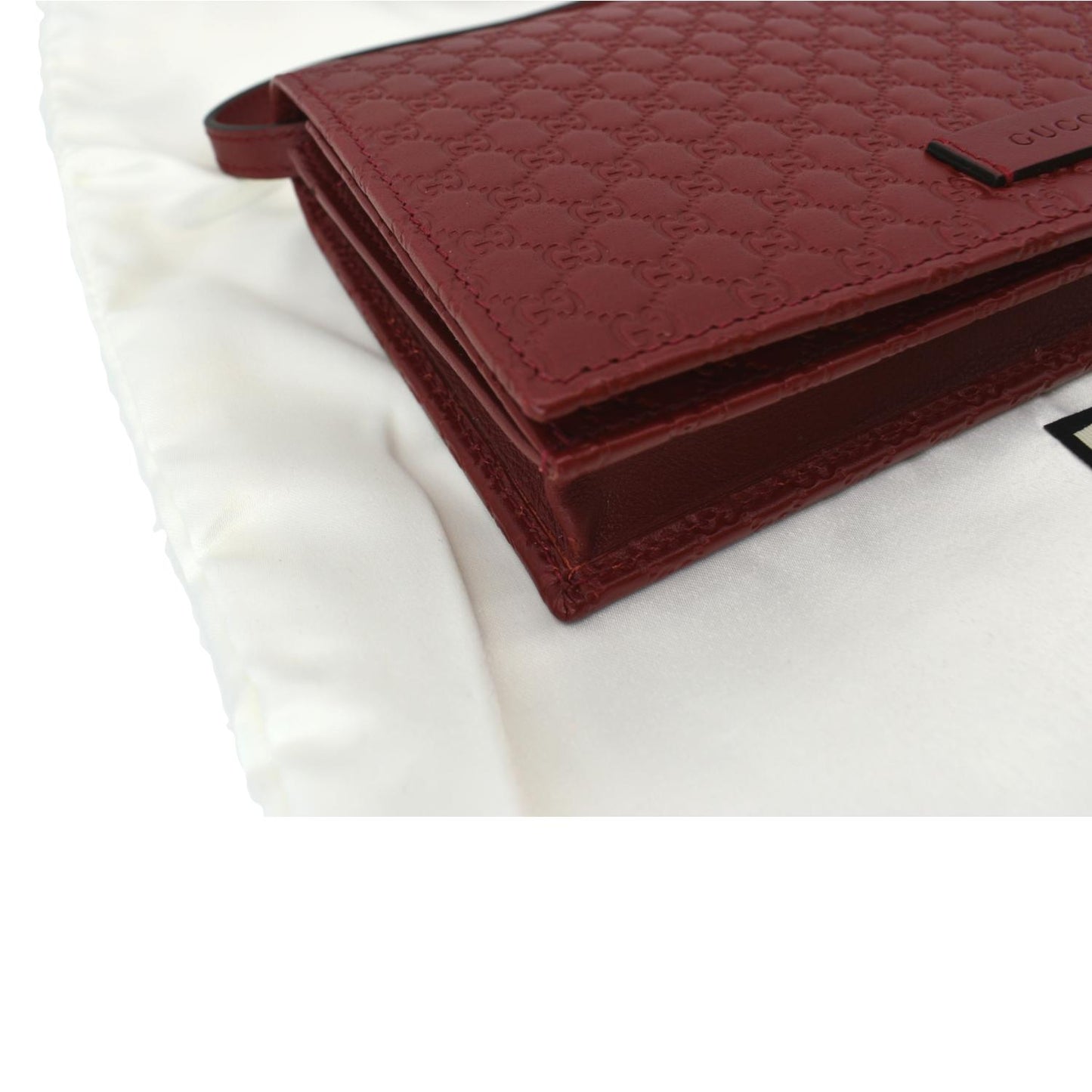 GUCCI Micro GG Leather Crossbody Wallet Red 466507