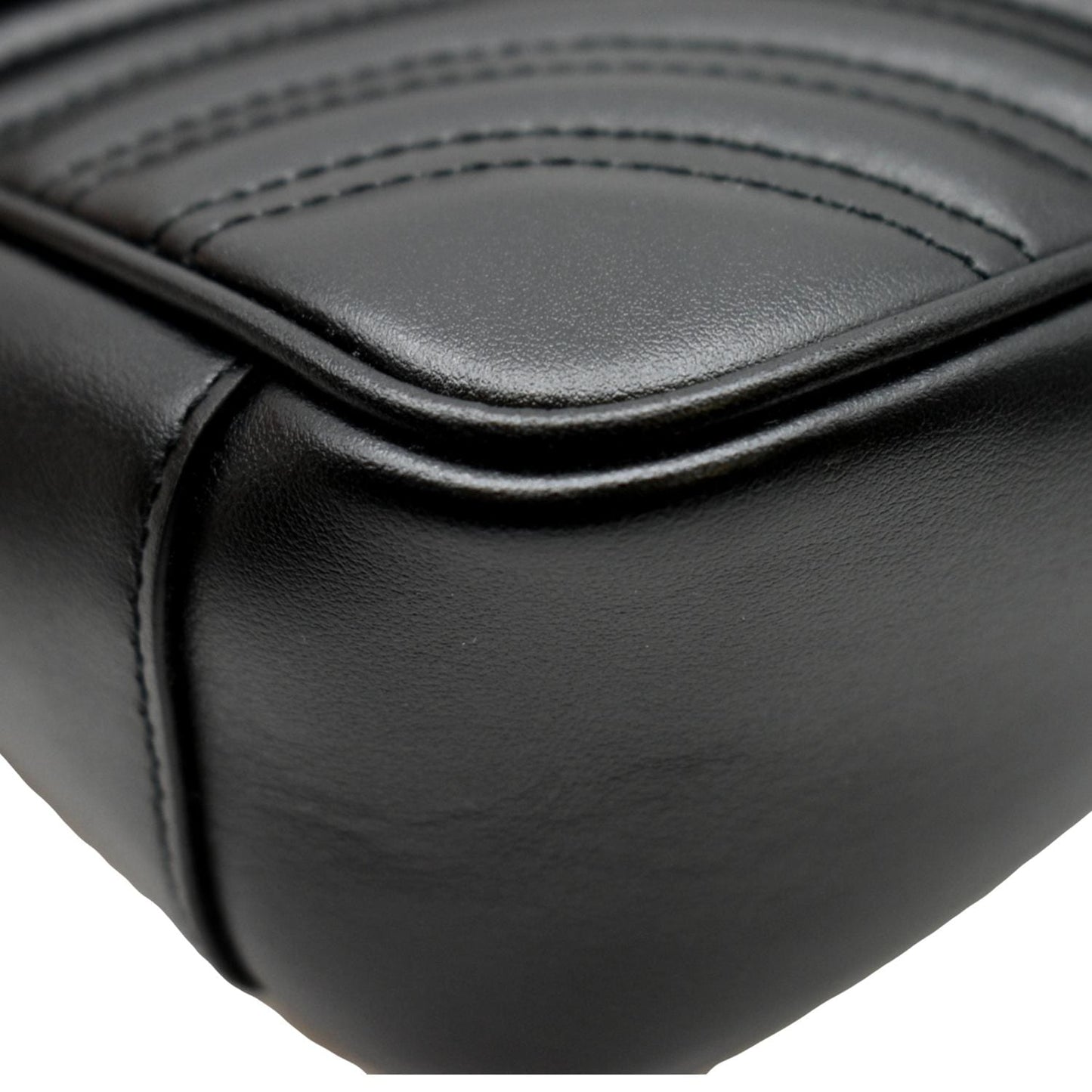 GUCCI GG Marmont Small Matelasse Chevron Leather Shoulder Bag Black 443497