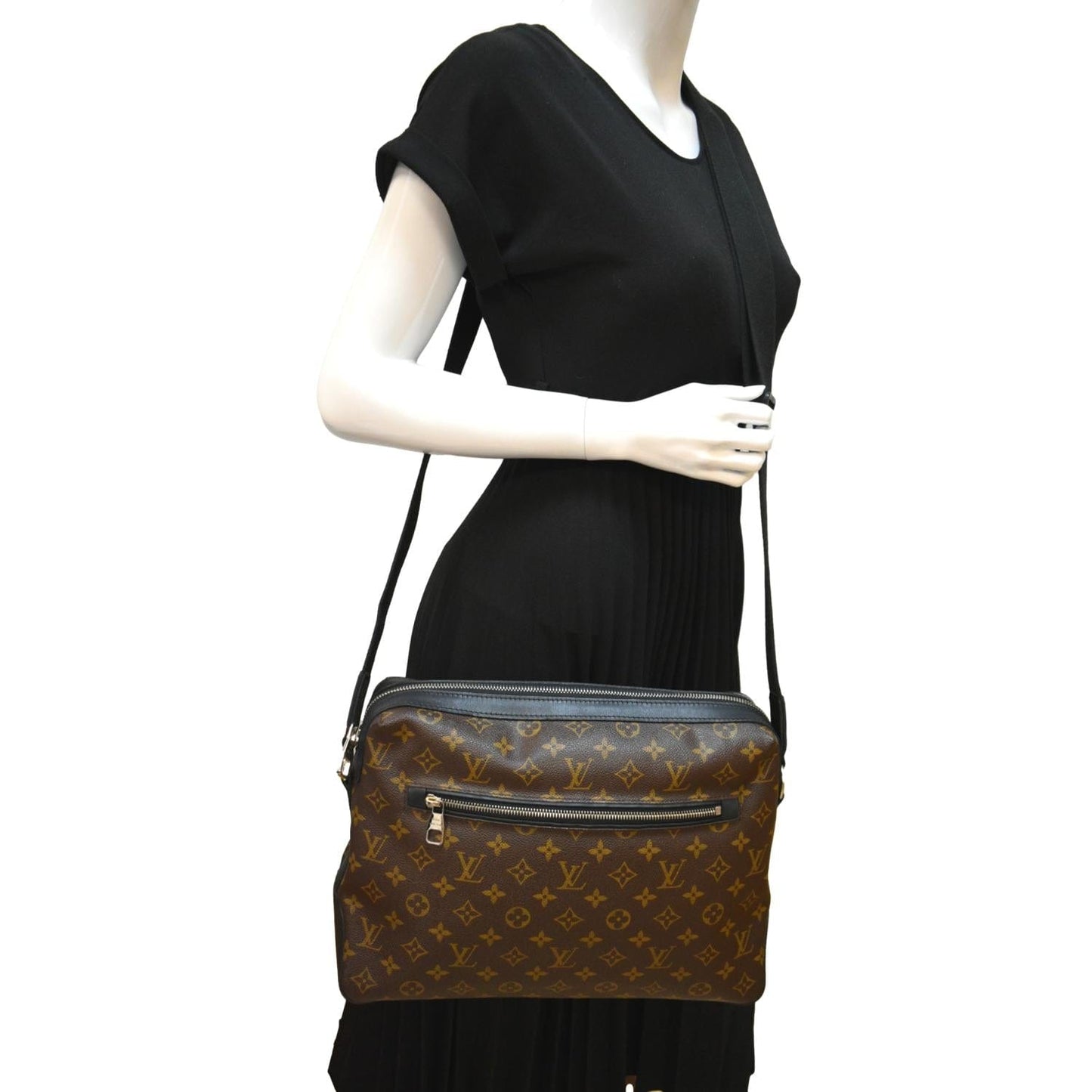 LOUIS VUITTON Torres Monogram Macassar Canvas Messenger Bag Brown