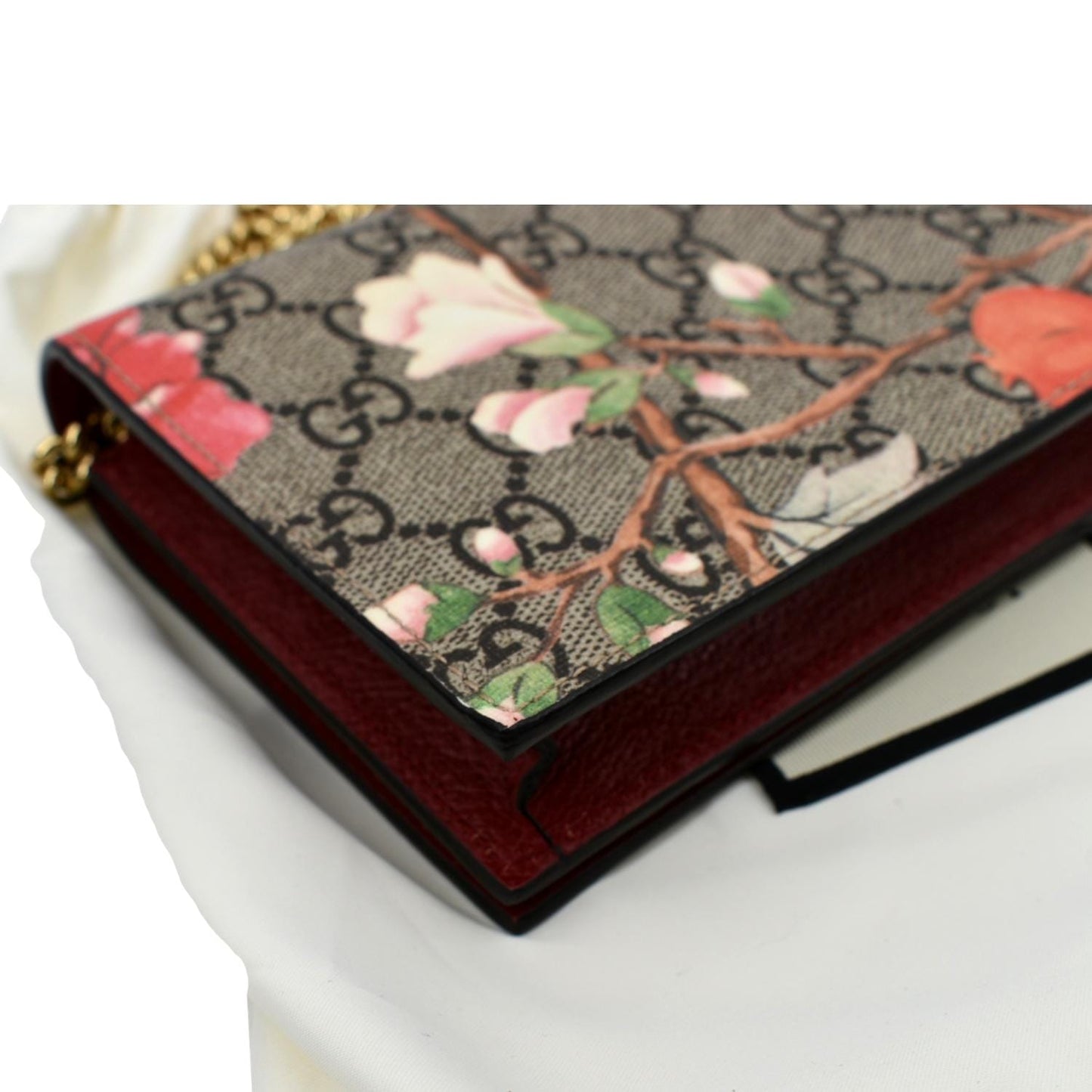 GUCCI Tian GG Supreme Canvas Chain Wallet Beige 424851