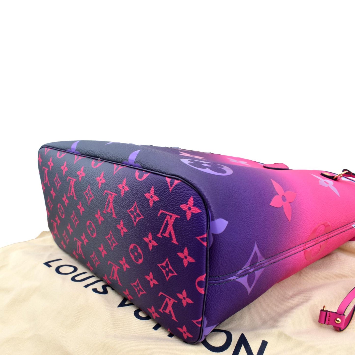 LOUIS VUITTON Neverfull MM Monogram Canvas Tote Bag Midnight Fuchsia