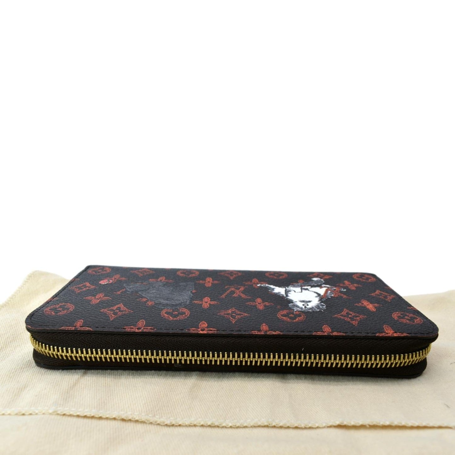 LOUIS VUITTON Catogram Canvas Zippy Wallet Orange