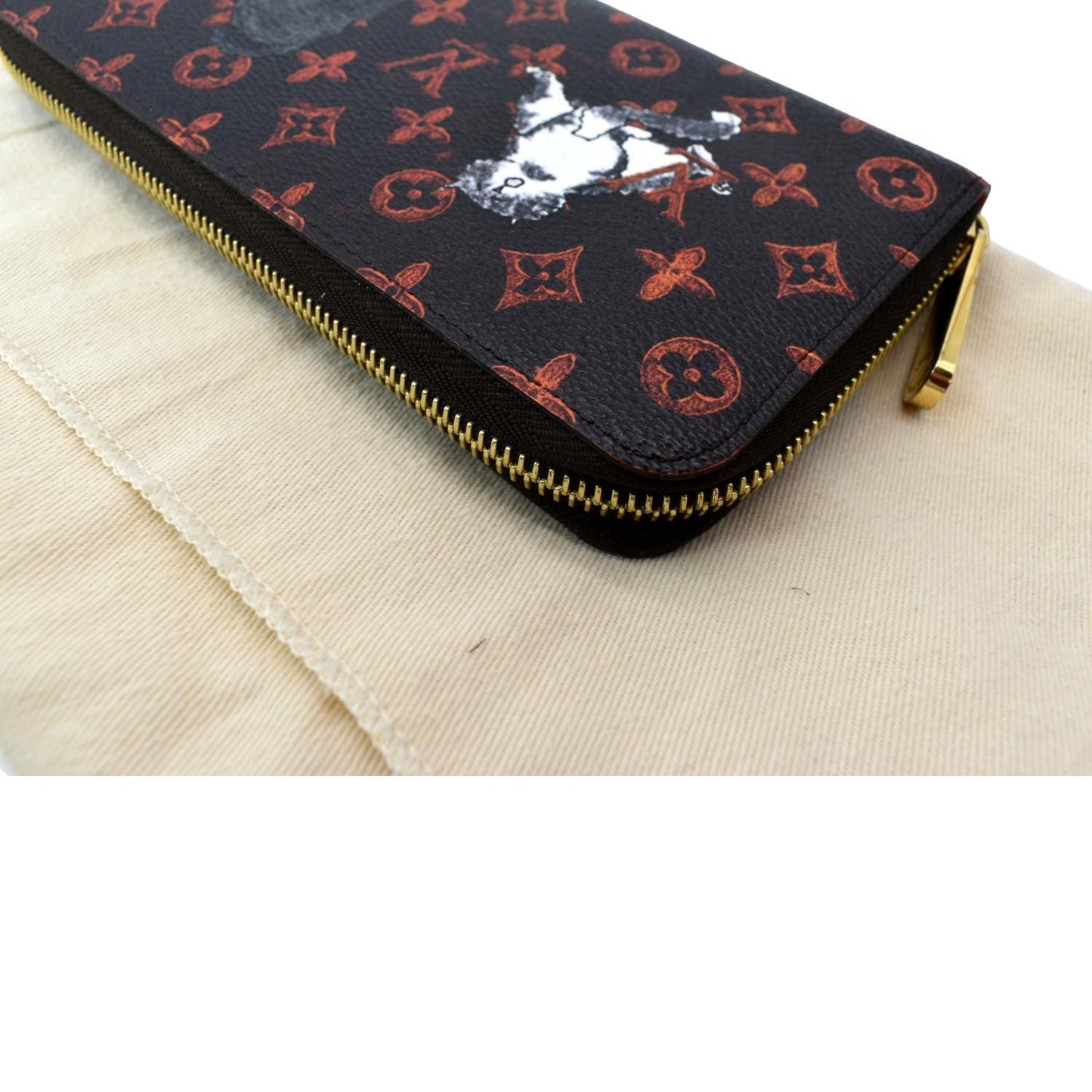 LOUIS VUITTON Catogram Canvas Zippy Wallet Orange