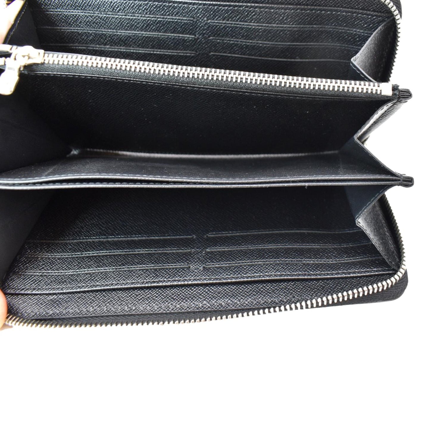LOUIS VUITTON Zippy Organizer Epi Leather Wallet Black