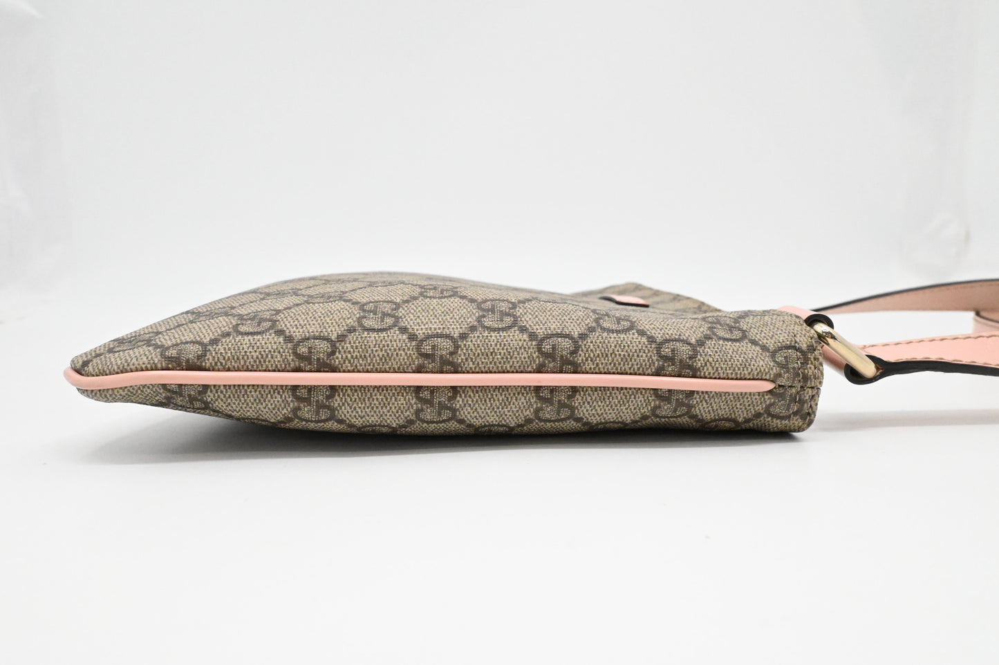 Gucci Crossbody in GG Supreme Canvas and Pink Patent Leather
