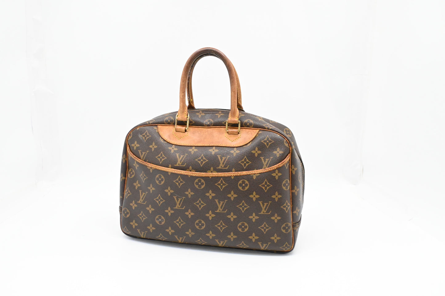 Louis Vuitton Deauville in Monogram Canvas