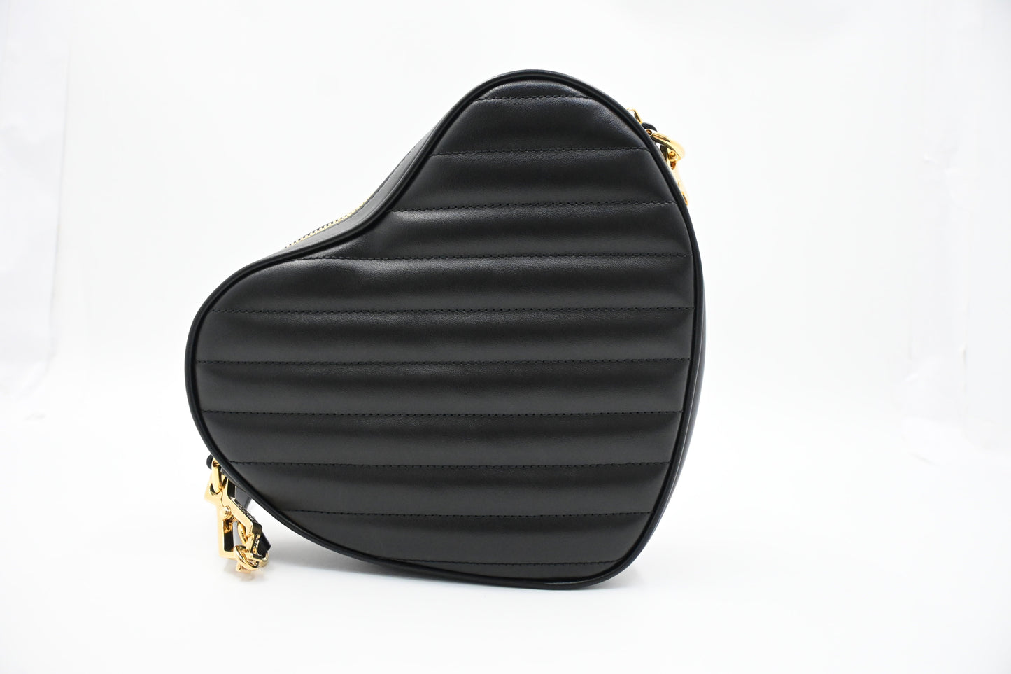 Gucci Heart Crossbody Bag in Black Quilted Leather