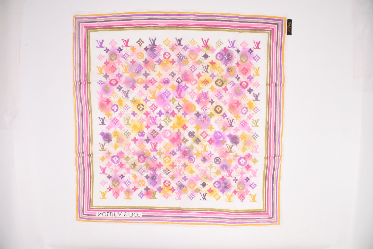 Louis Vuitton Scarf in White Multicolor Cotton