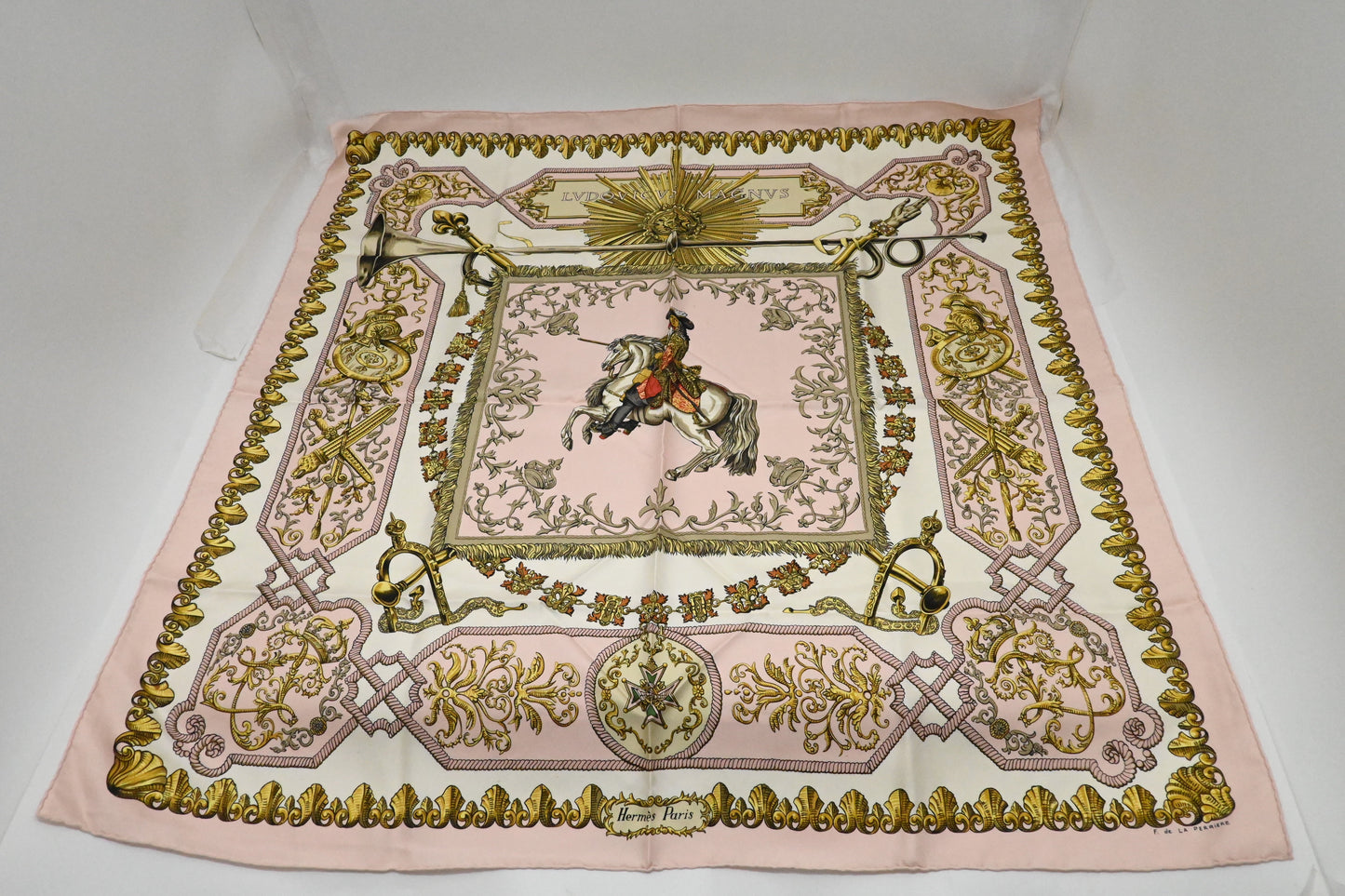 Hermes 'Ludovicus Magnus' Carre 90 in Pink Silk