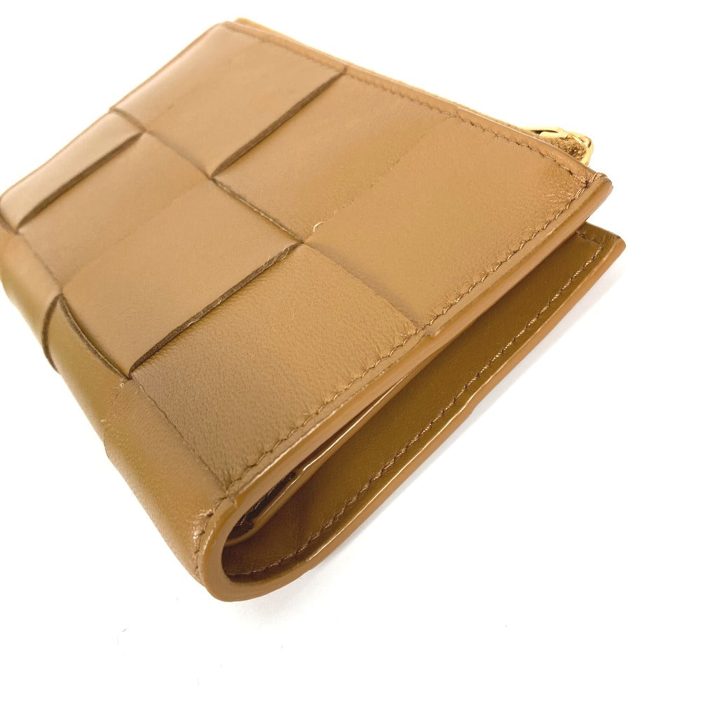 BOTTEGAVENETA Folded wallet 667130 leather beige Compact wallet Medium Cassette Bifold Wallet Zipper Wallet Women
