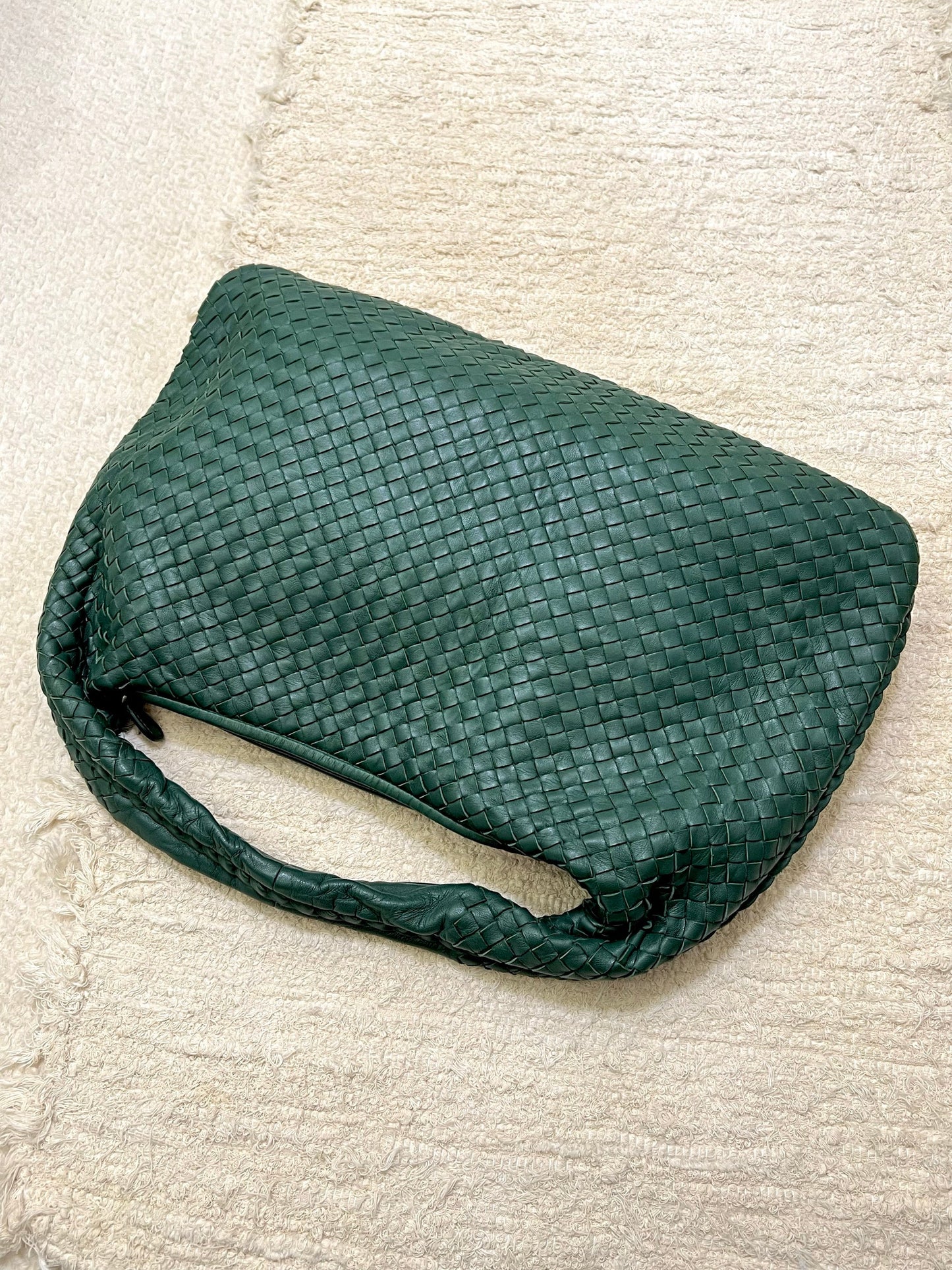 Bottega Veneta Veneta Hobo Large Dark Green 47cm Lambskin Leather