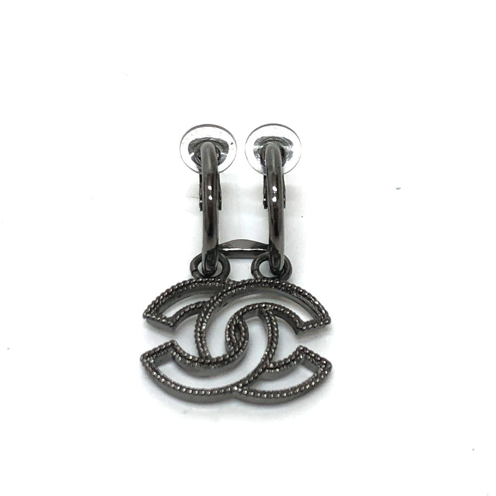 CHANEL Earring metal black CC COCO Mark