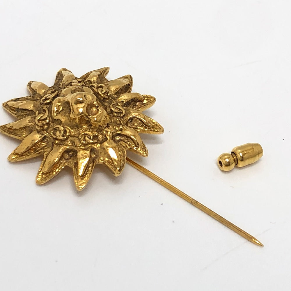 CHANEL Brooch metal gold vintage Lion Women