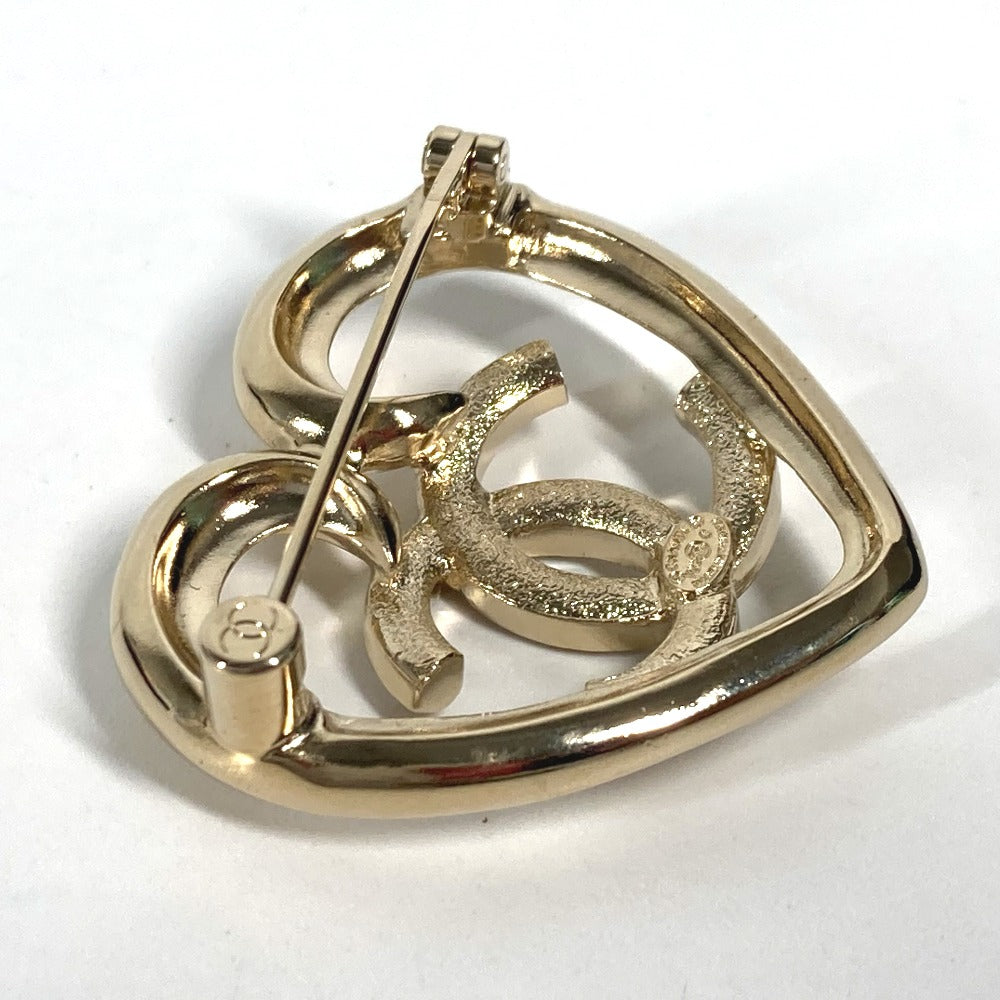 CHANEL Brooch metal gold P23C CC COCO Mark Heart Rhinestone