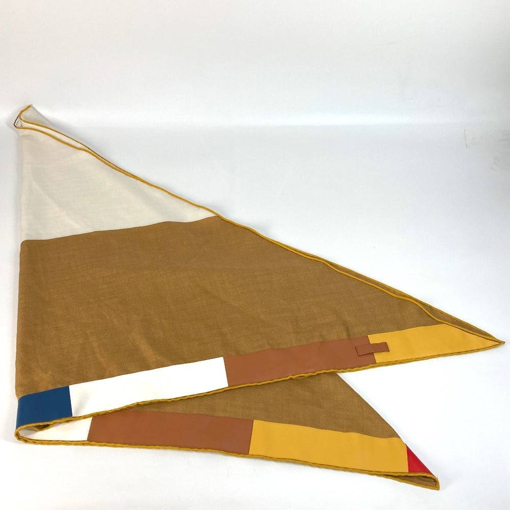 HERMES scarf Cashmere, Silk white Triangle Geant "Ball Debstacle"