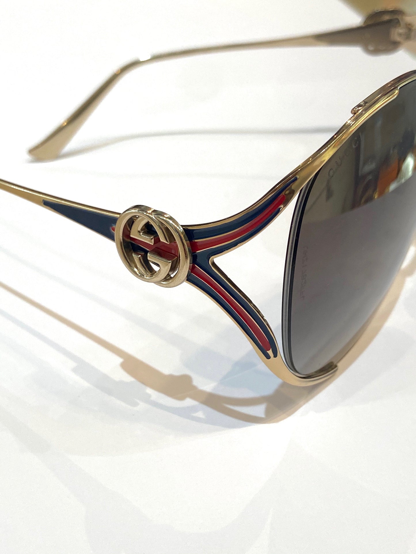 GUCCI BUTTERFLY WEB SUNGLASSES