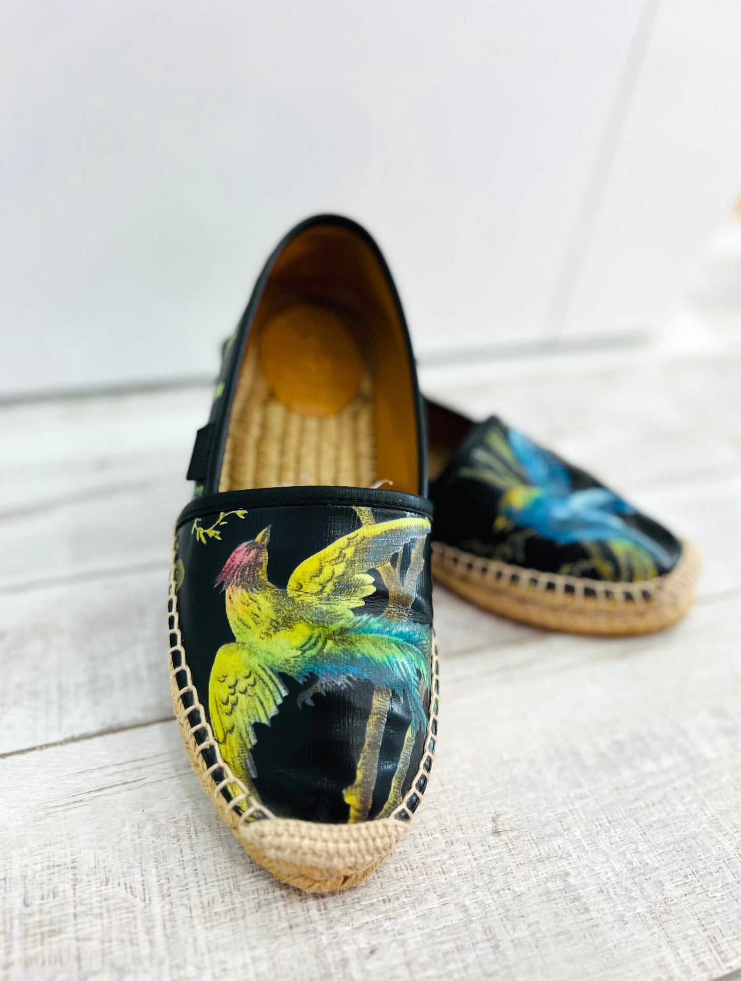 GUCCI TROPICAL PRINT ESPADRILLES