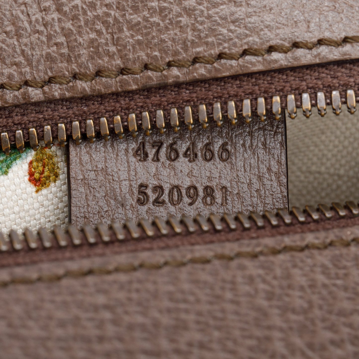 Gucci 2022 Neo Vintage GG Supreme Messenger Bag