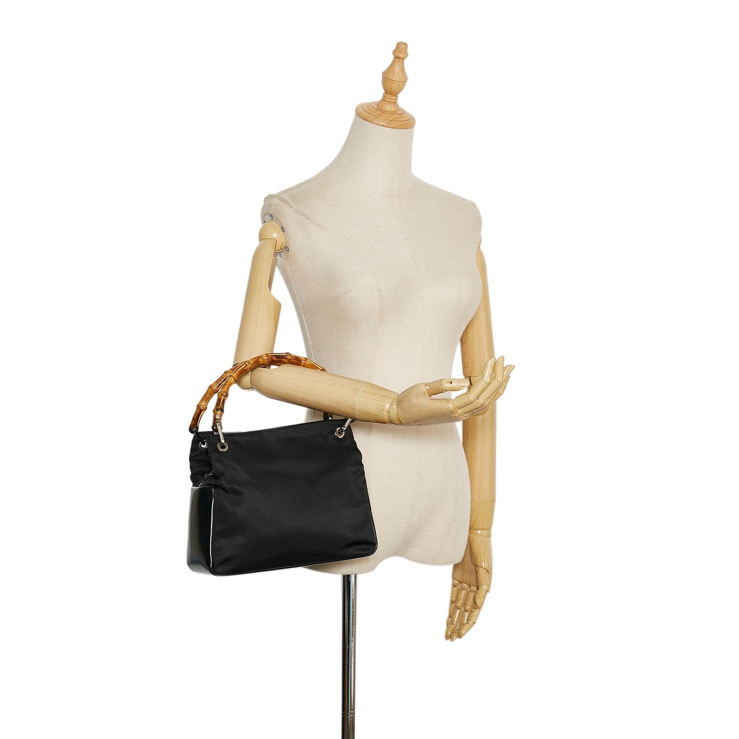 Gucci Bamboo Nylon Handbag (SHG-bNzyNE)