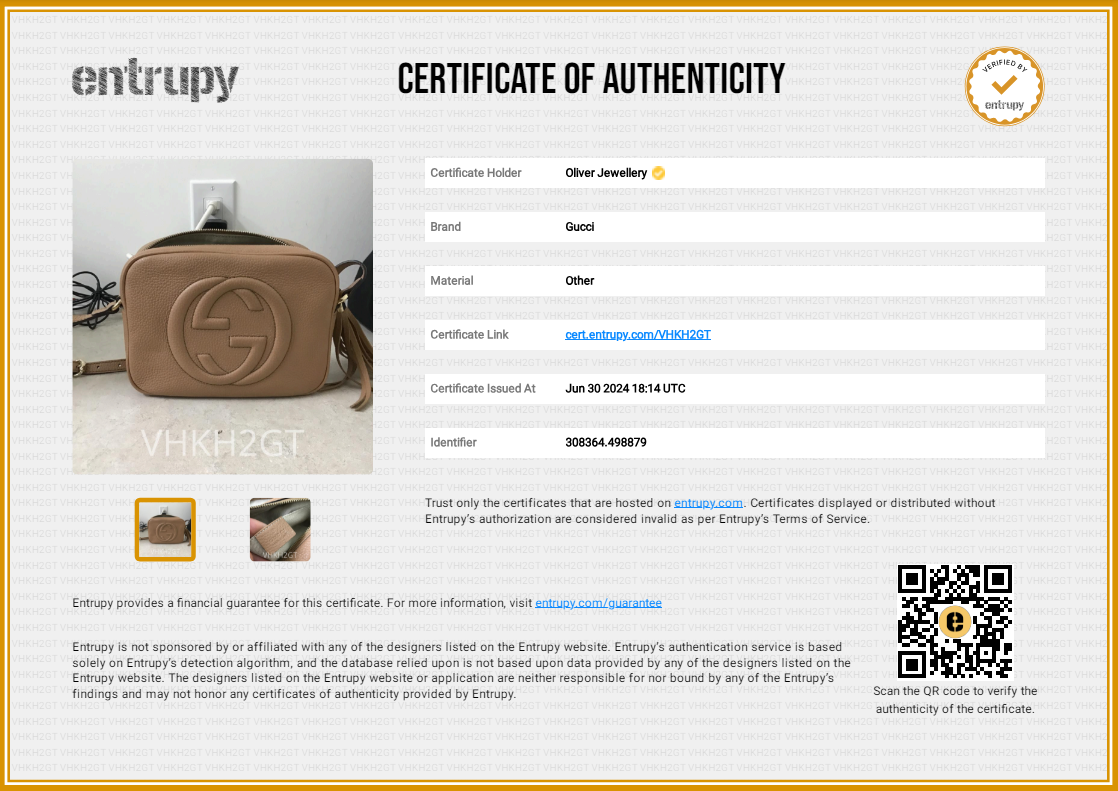 Gucci Beige Pebbled Calfskin Leather Small Soho Disco Bag