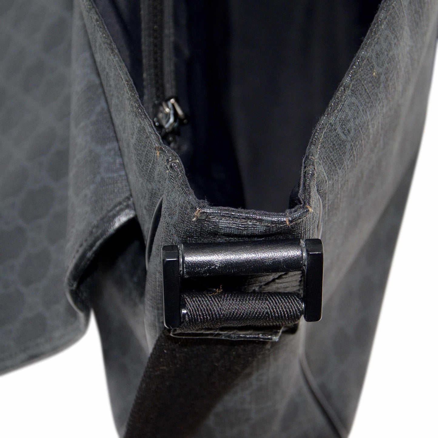 Gucci Black GG Coated Canvas Messenger Bag