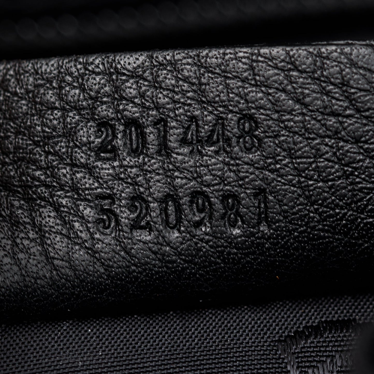 Gucci Black Guccissima Leather Messenger Bag