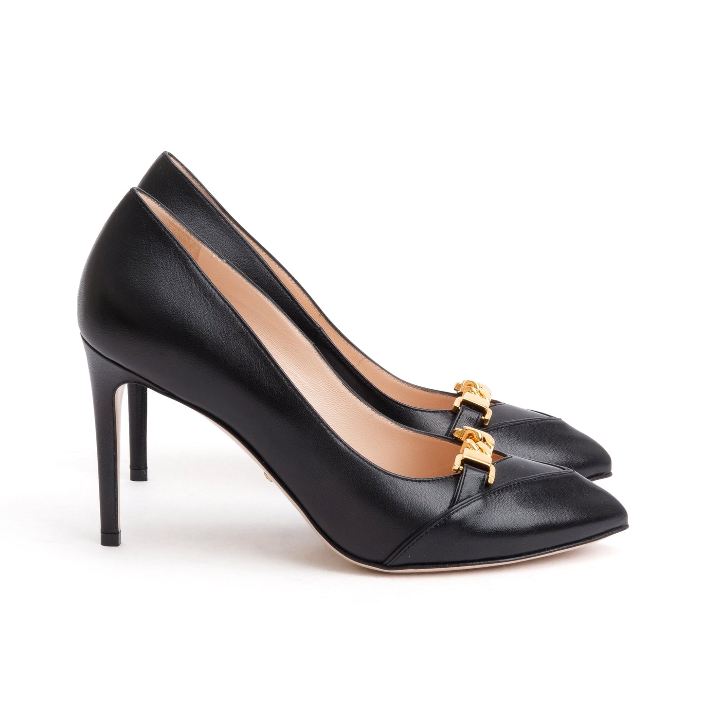 Gucci Black Leather Chain Link Accent Pumps, Size 38