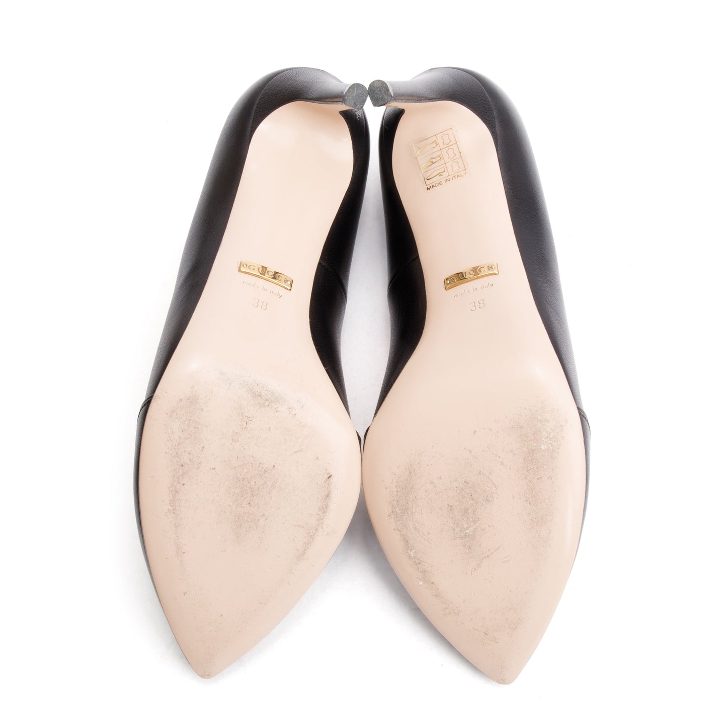 Gucci Black Leather Chain Link Accent Pumps, Size 38