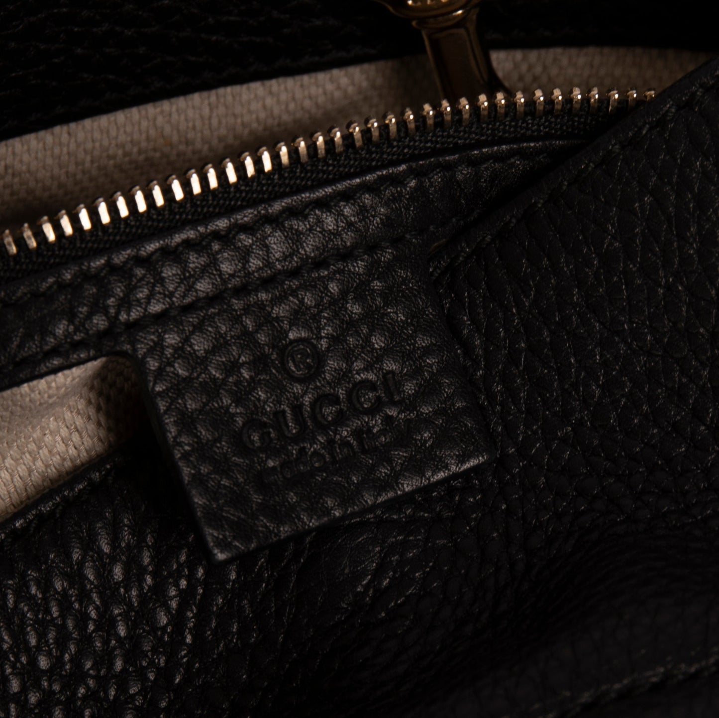 Gucci Black Leather Medium Soho Chain Shoulder Bag
