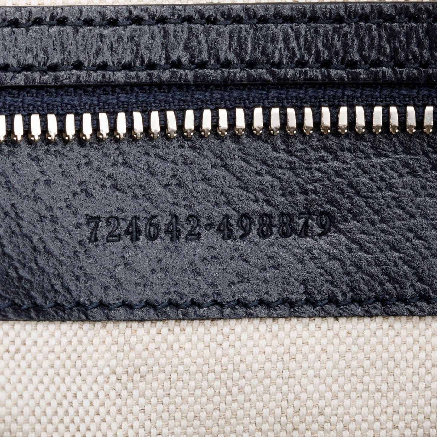 Gucci Black Leather Savoy Medium Duffle Bag