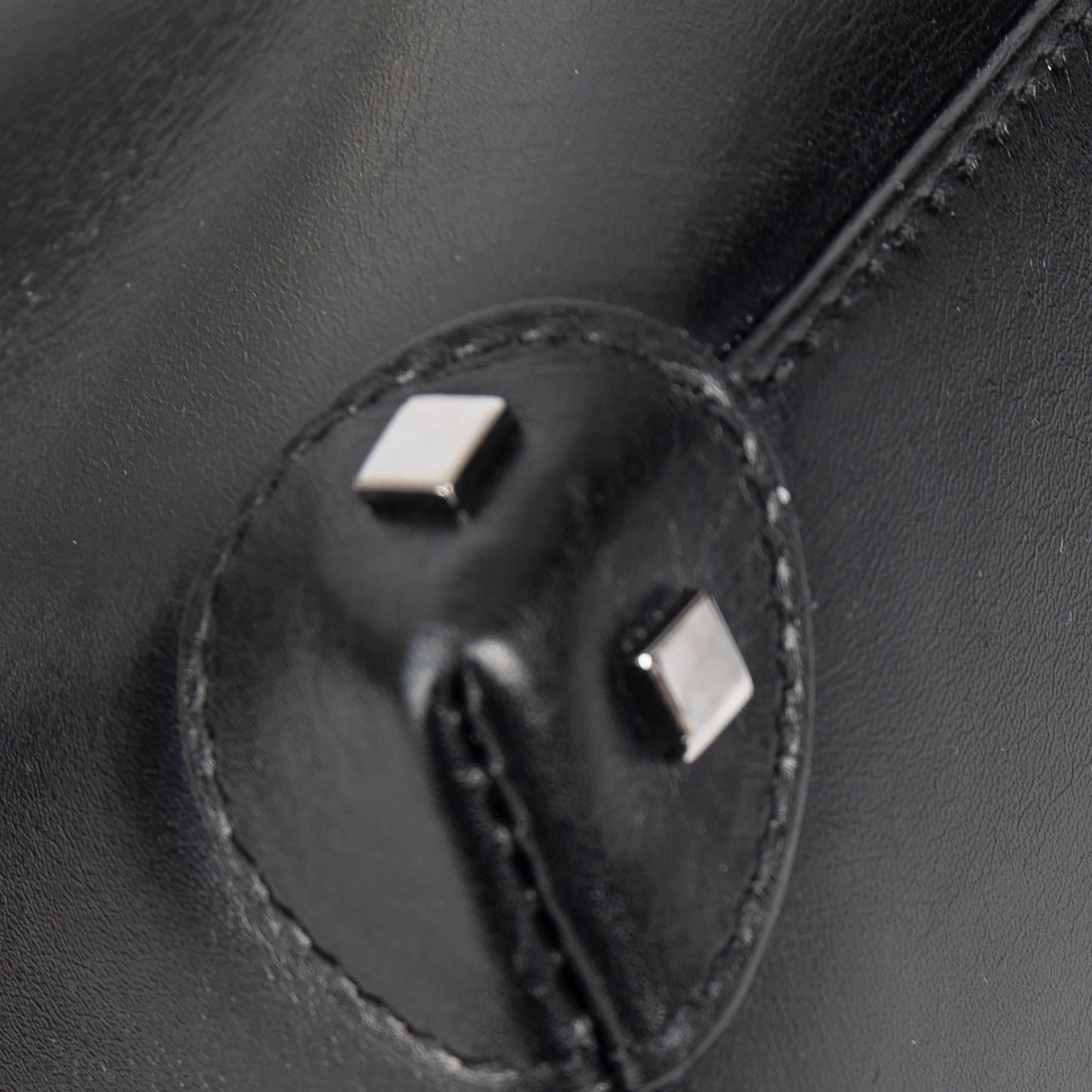 Gucci Black Leather Shoulder Bag
