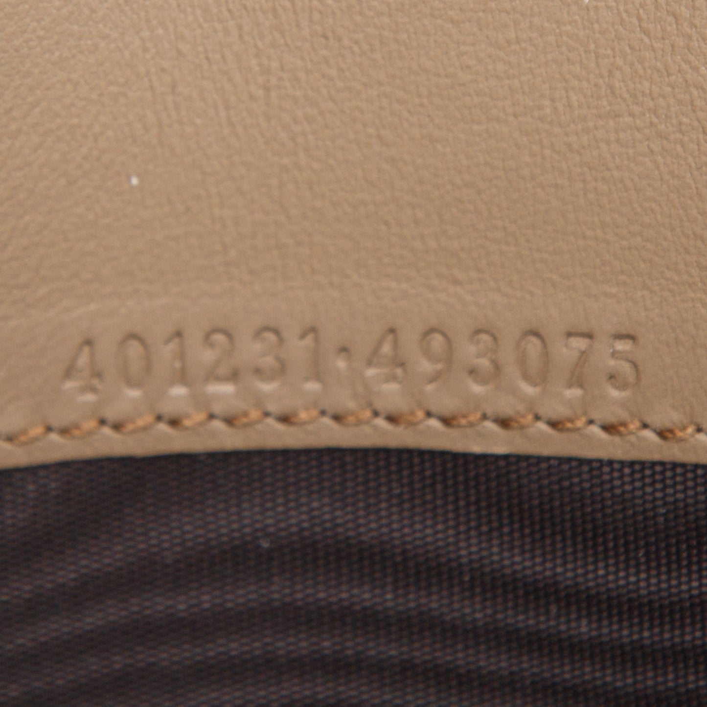 Gucci Dionysus GG Supreme Wallet on Chain