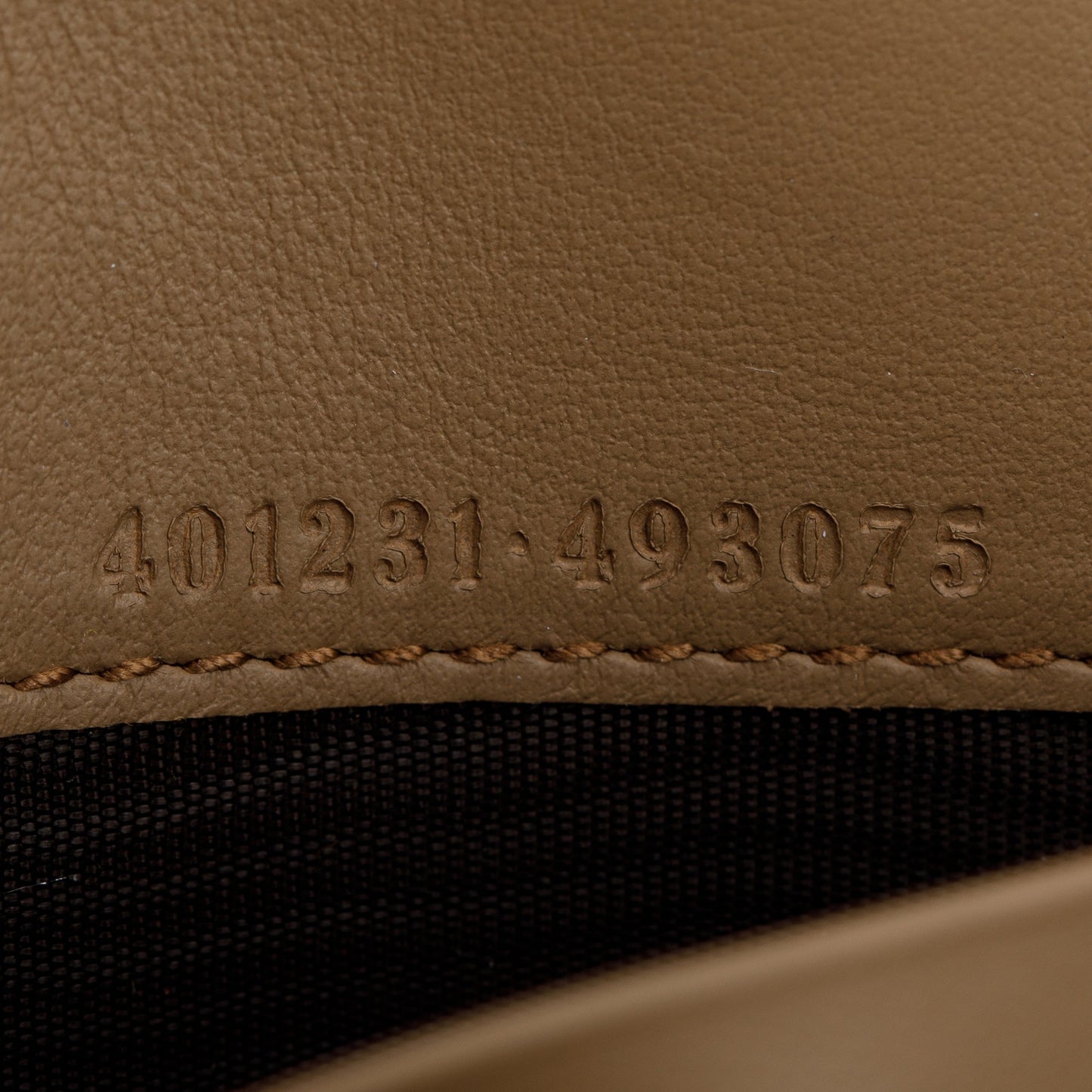 Gucci Dionysus GG Supreme Wallet on Chain