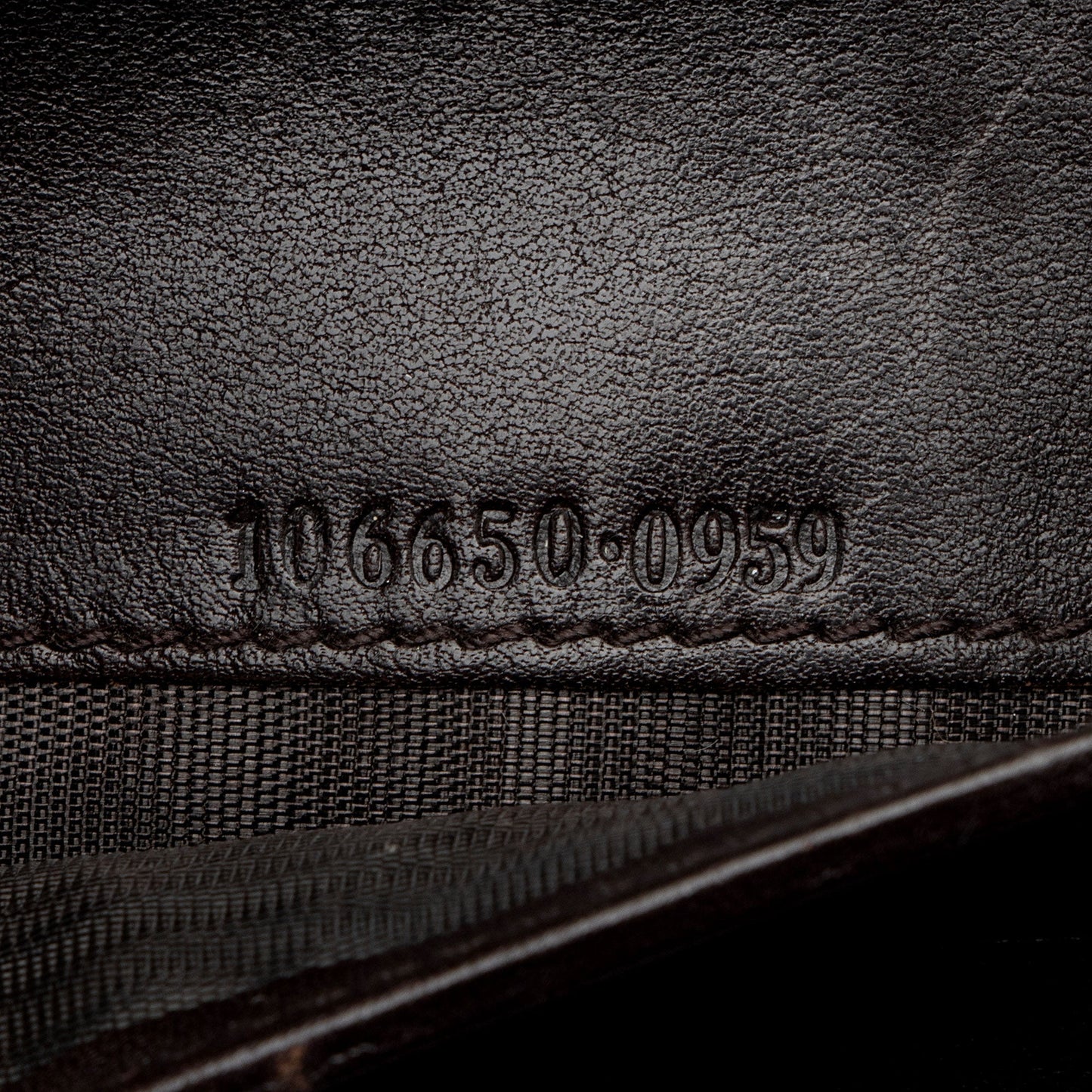 Gucci GG Canvas Kiss Lock Continental Wallet (SHF-xUmEf6)